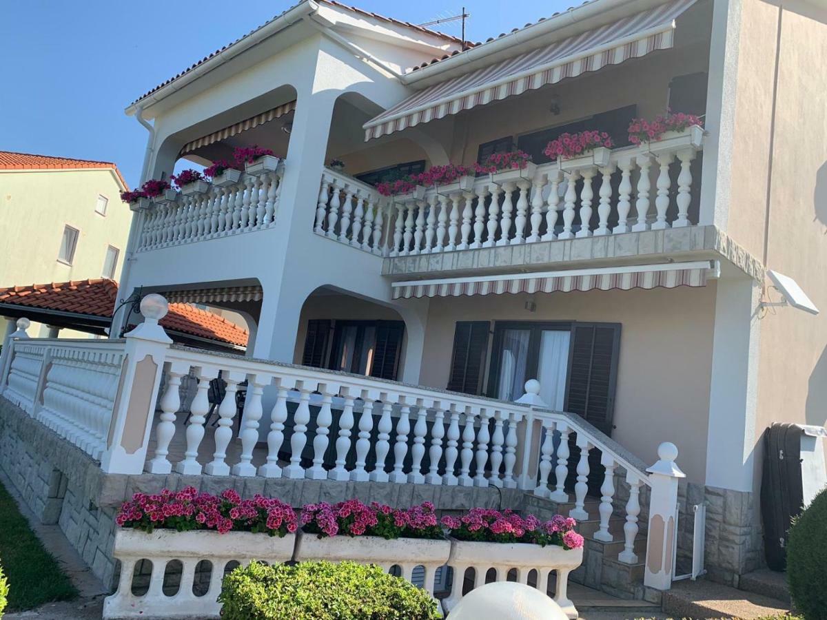 Apartment Smilja Malinska Exterior foto